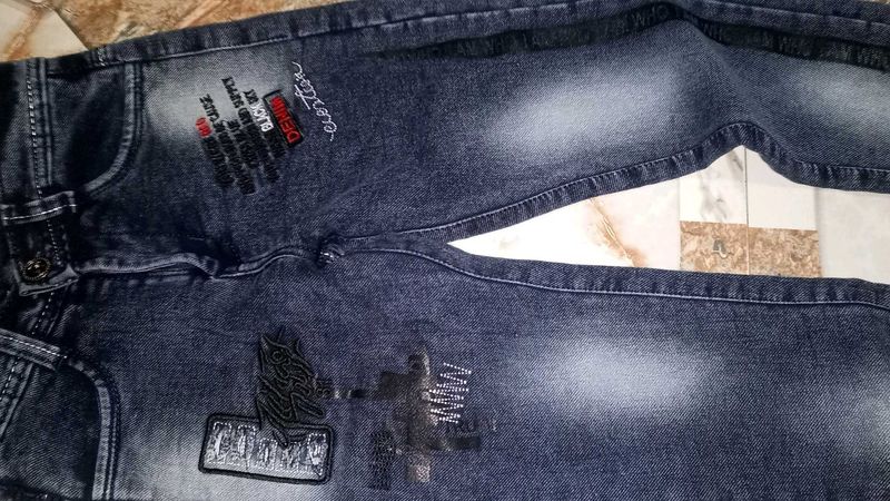 Embroidered Black Denim Jeans
