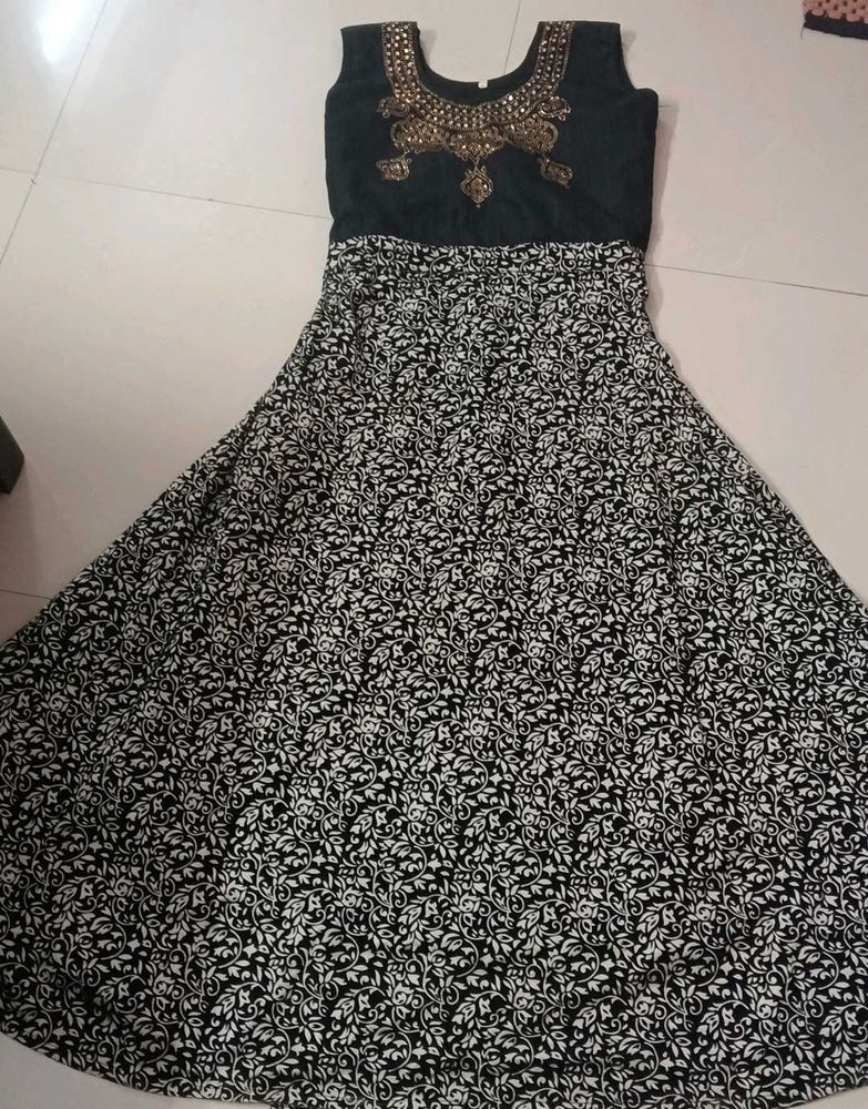 Elegant Black &amp; White Dress