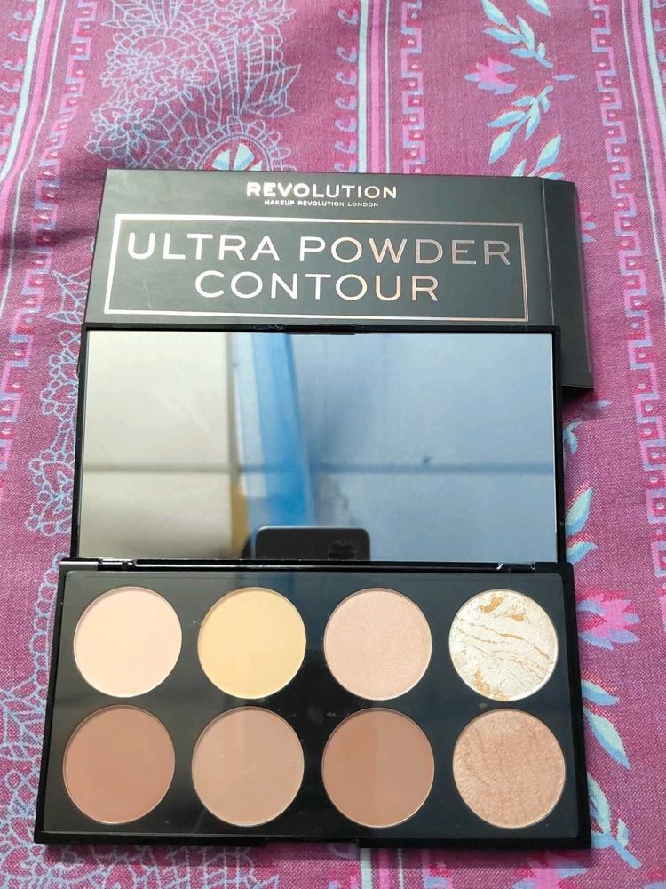 Makeup Revolution Powder Contour