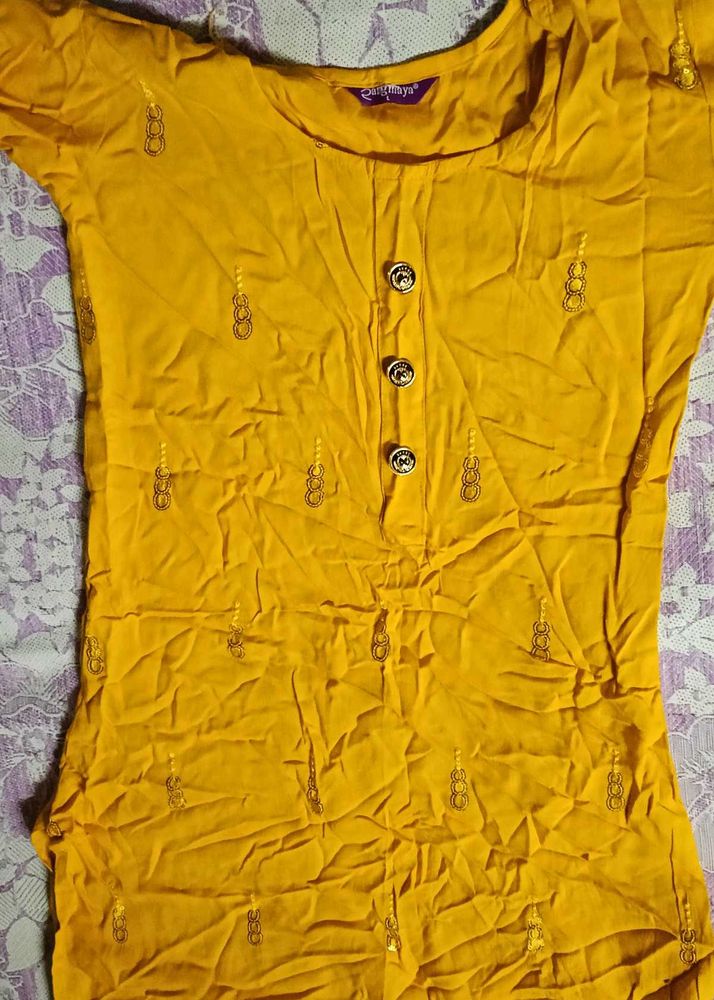 Women Kurtha
