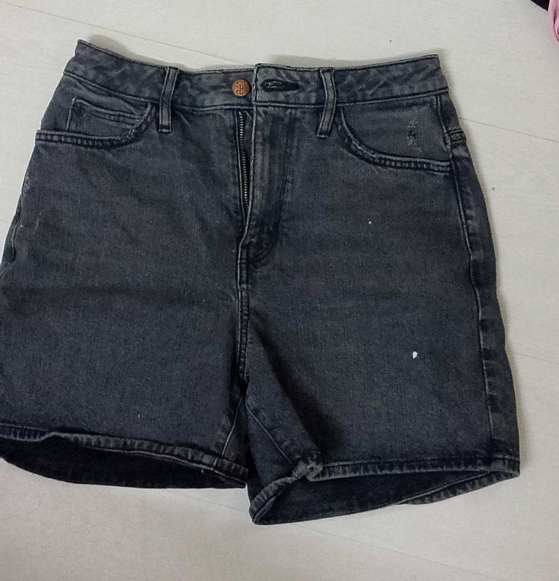 Stylish Black Denim Shorts