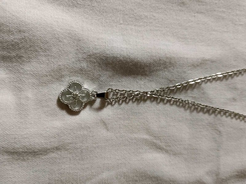 Silver Clover Pendant Necklace