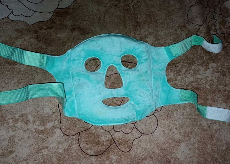 Cooling Gel Face Mask