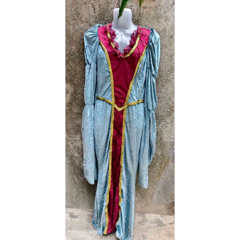 GORGEOUS PRINCESS DRESS