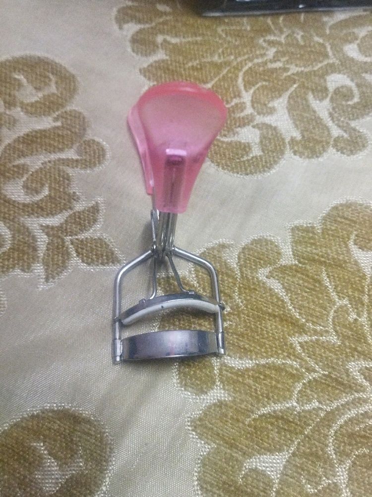 Eyelash Curler