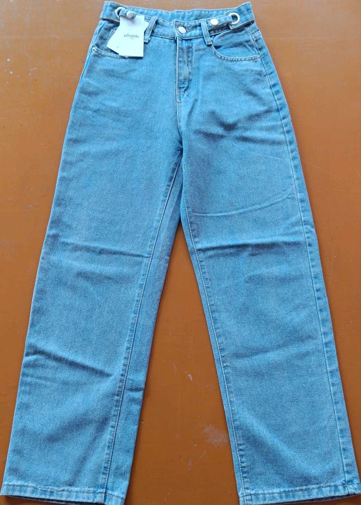 Urbanic Wide Leg Blue Jeans