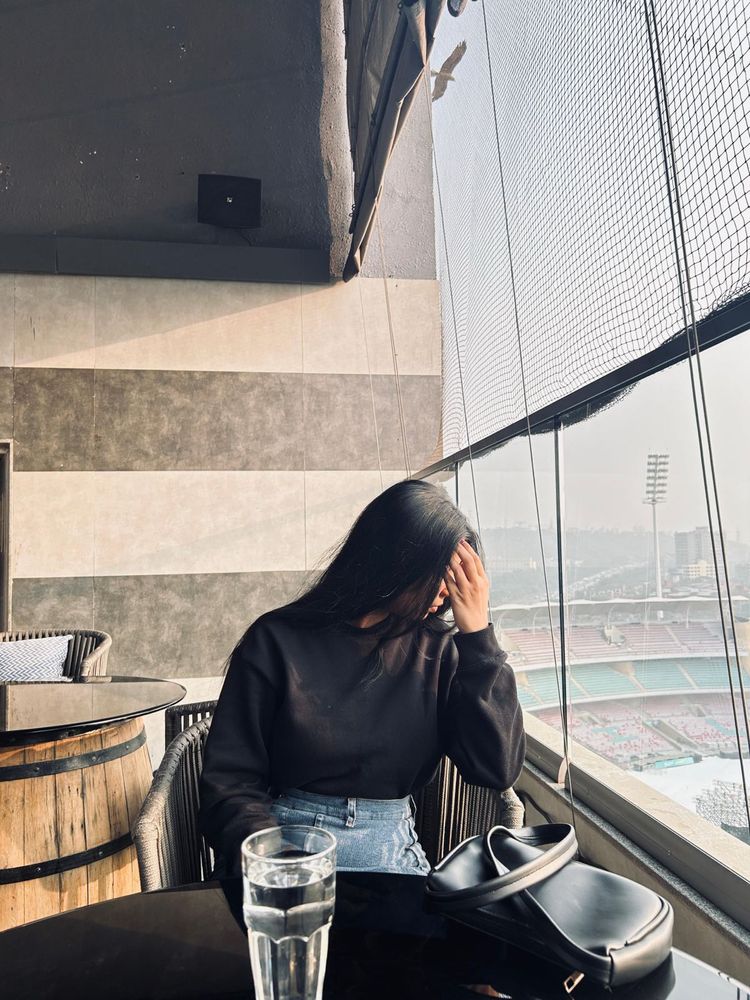 Casual Black Sweatshirt