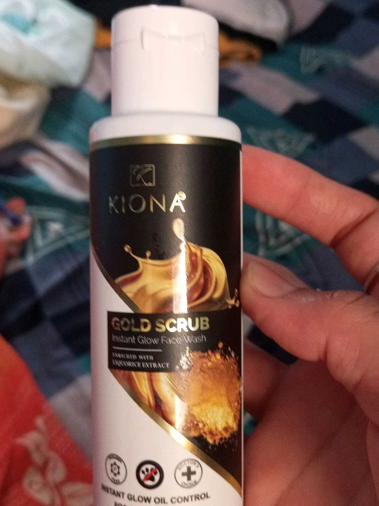 Kiona Gold Scrub