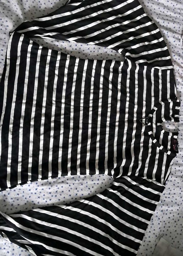 Black Bat Sleeve Top