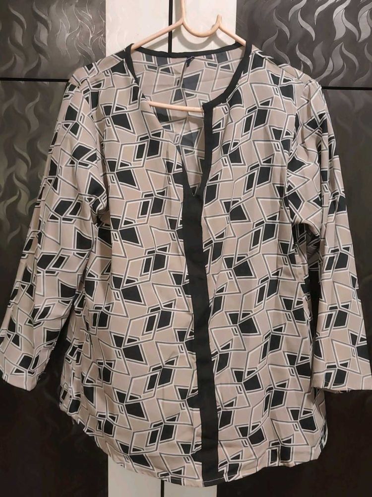 Patterned Top