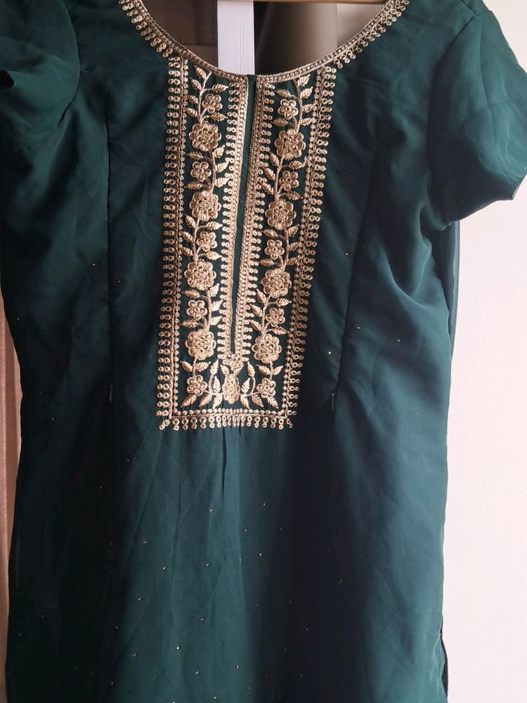 Beautiful Dark Green Kurta With Golden Embroidery