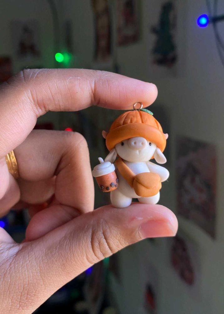 pumpkin moo keychain