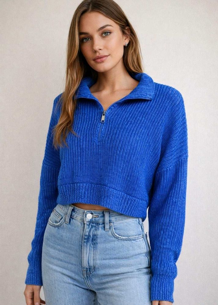 Stylish Blue Knit Pullover