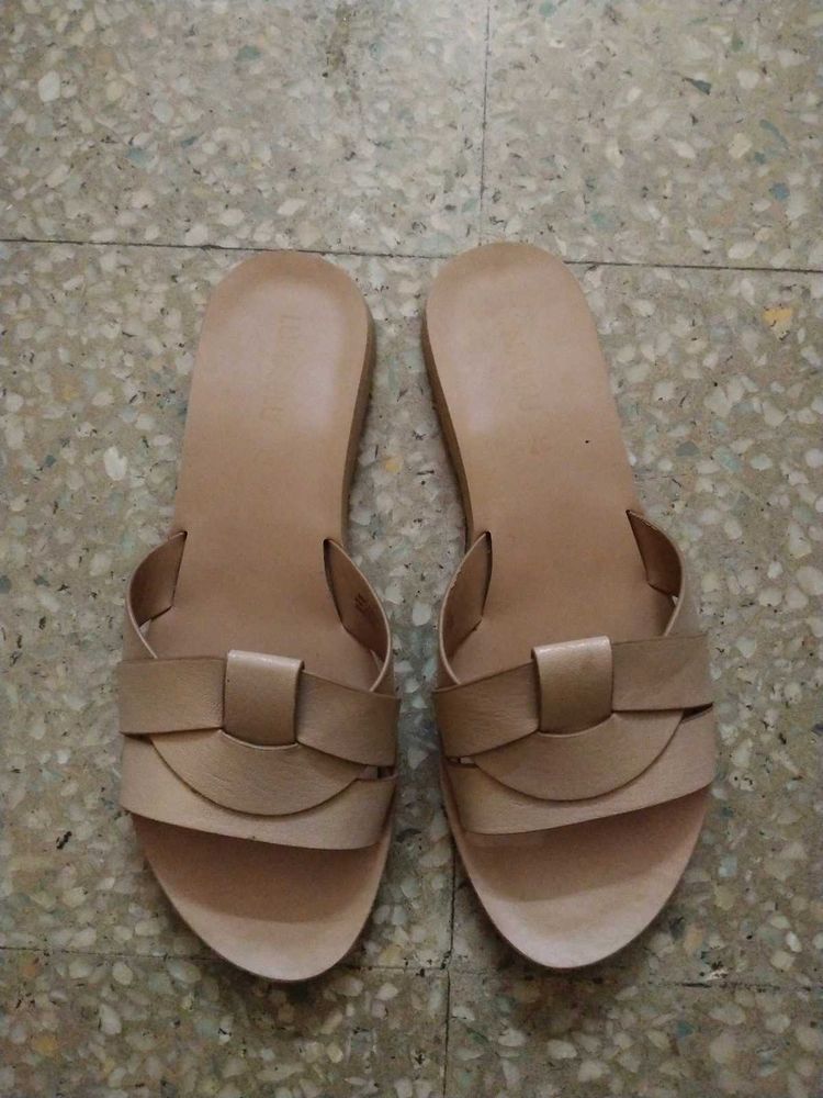 Chic Sandal ✨
