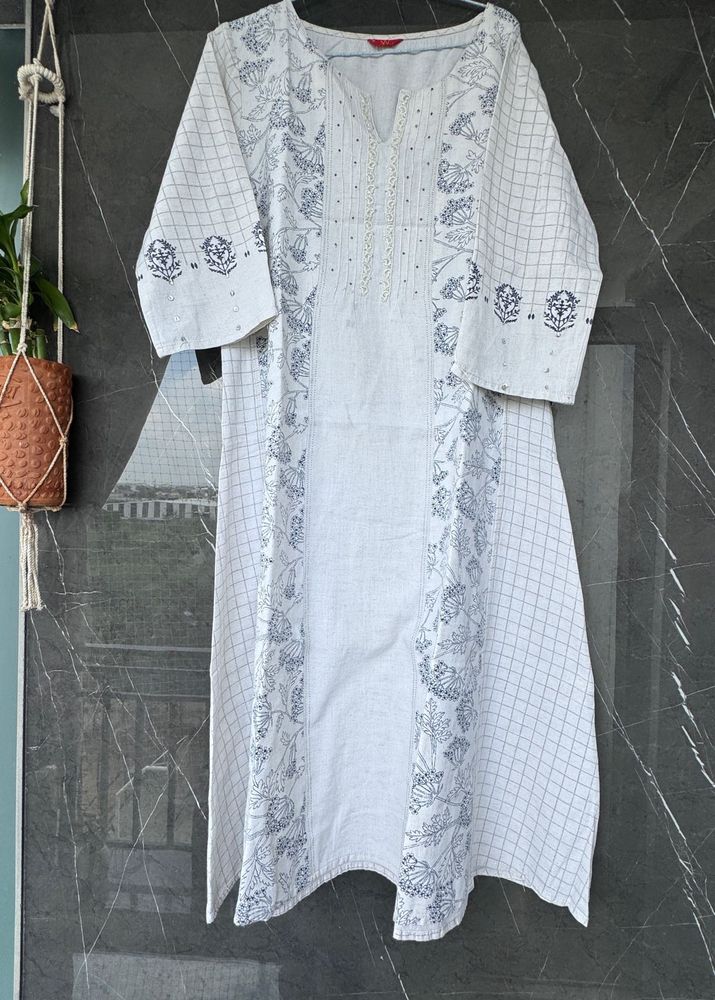 Elegant White Printed Kurta