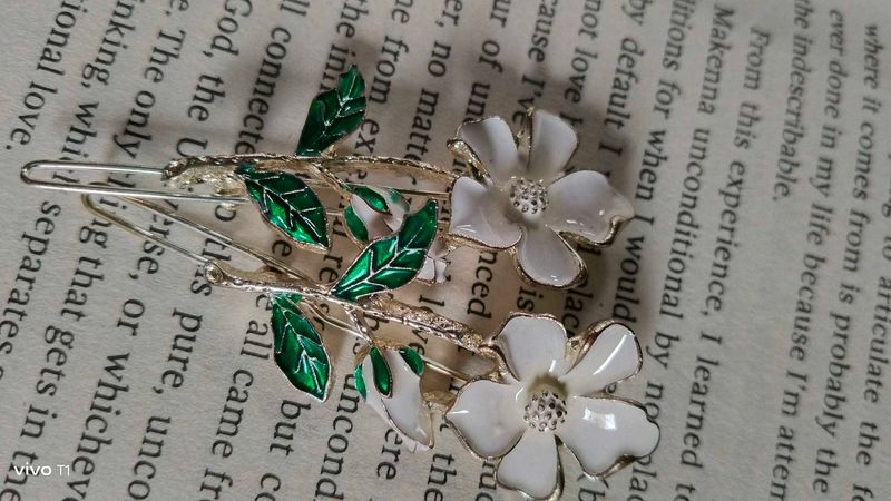 floral hair clip