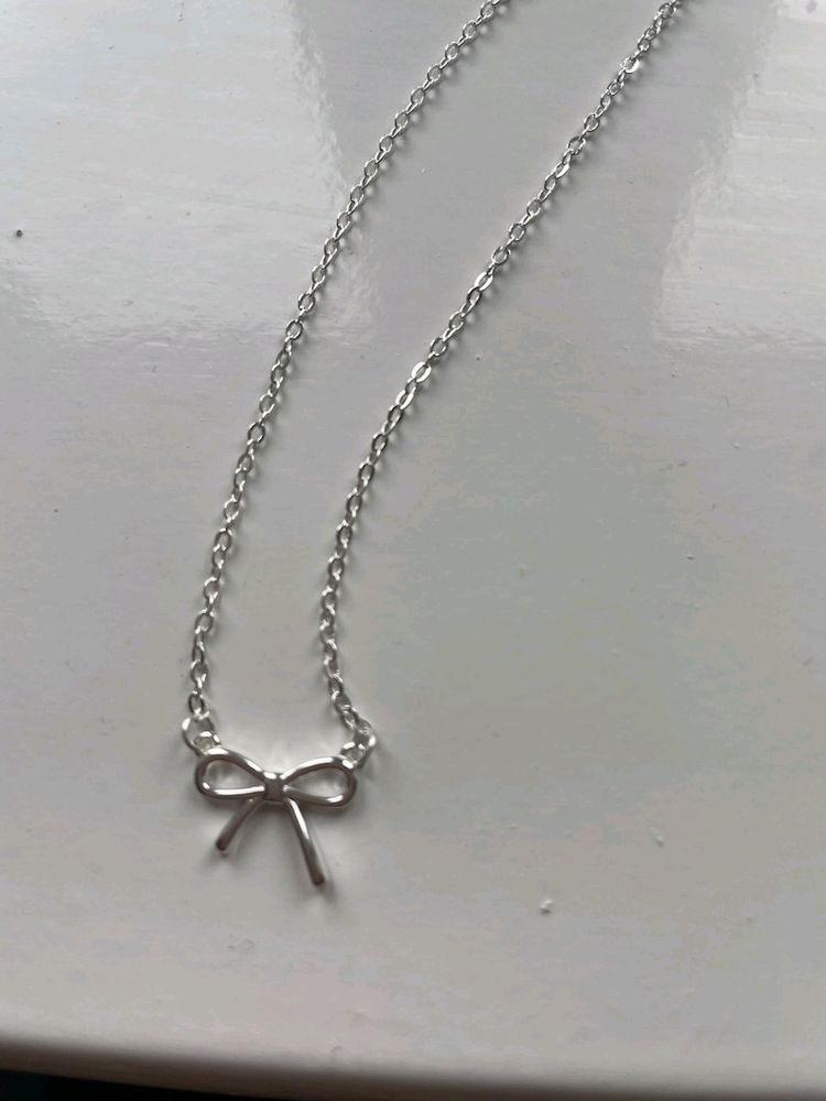 Silver Bow Necklace