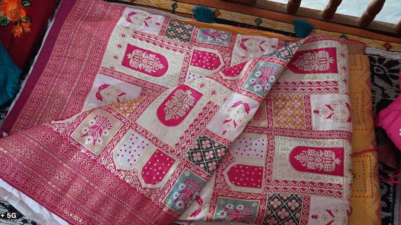 Elegant Pashmina Silk Saree