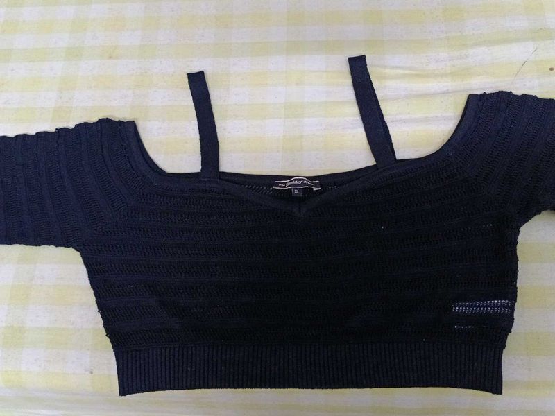Black XL Cold Shoulder Crop Top