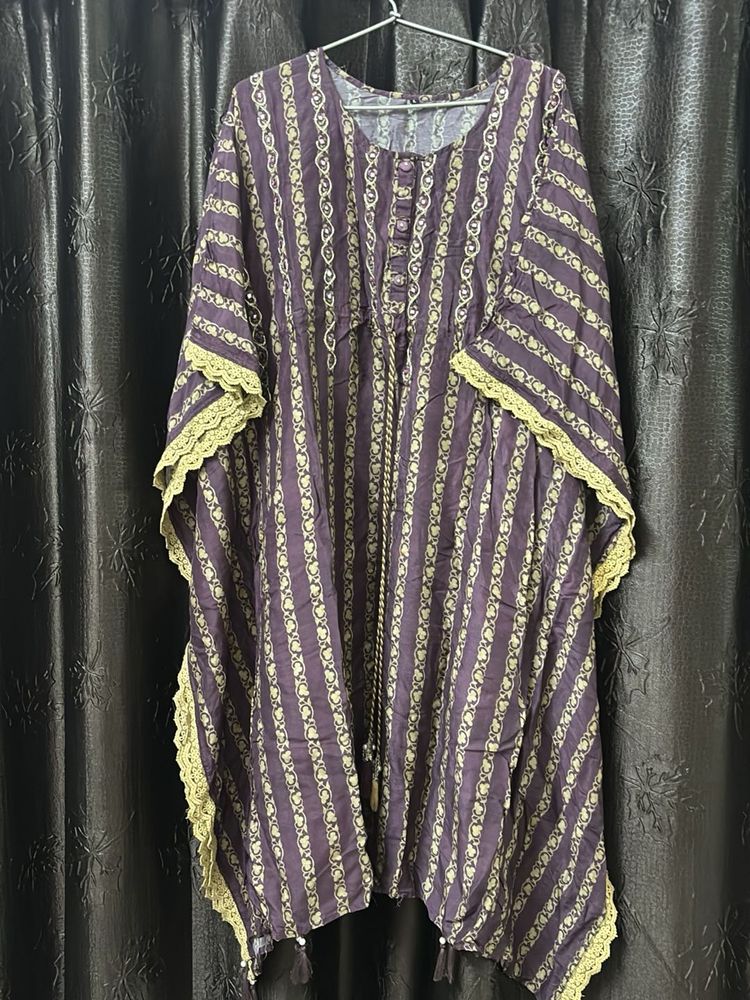 Elegant Striped Kaftan