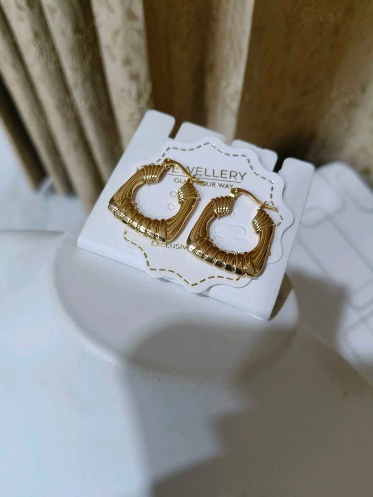 Gold Square Hoop Earrings