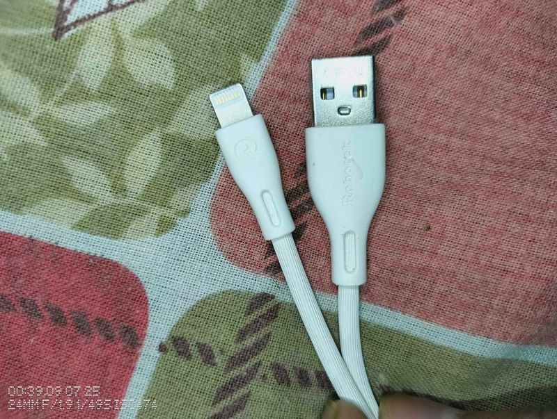 White Charging Cable for iphone