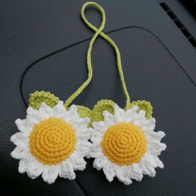 Daisy Crochet Car Decor