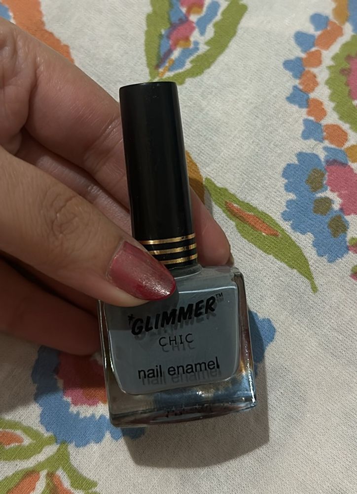 GLIMMER CHIC NAIL ENAMEL