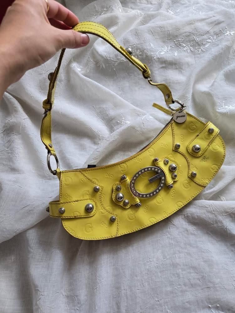 ‼️Guess Y2K Yellow Monogram Baguette‼️