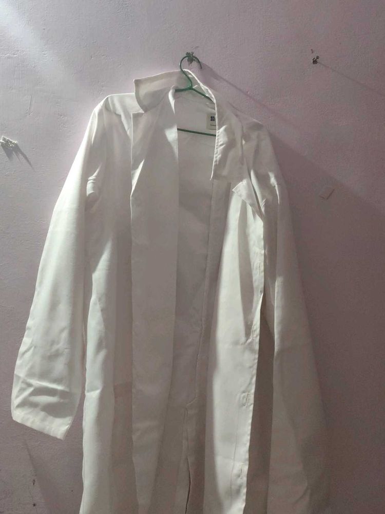 White  KNYA Lab Coat