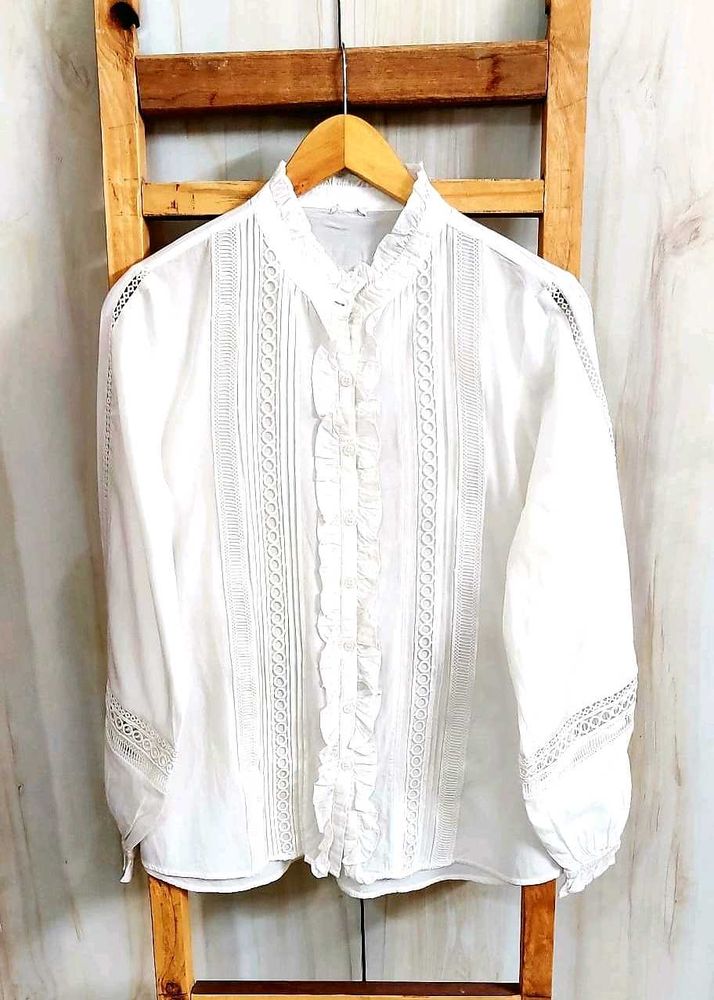 Vintage-Inspired Ruffled Blouse size-40-L