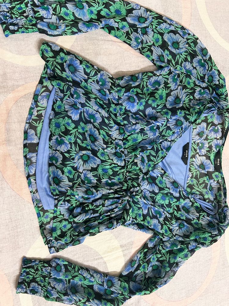 Blue Peplum style Top 😇