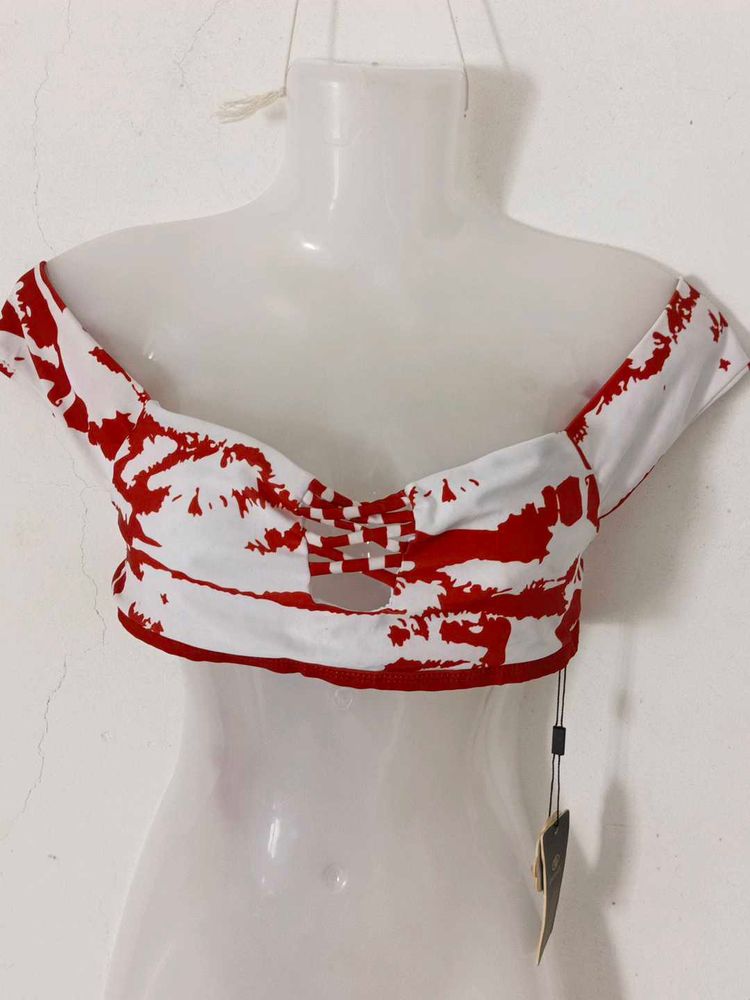CUTE OFF SHOULDER TOP