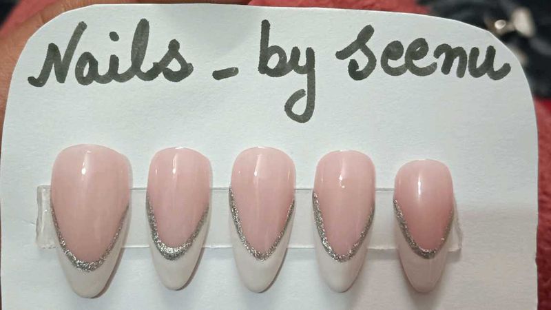 Elegant French Tip Nail Design