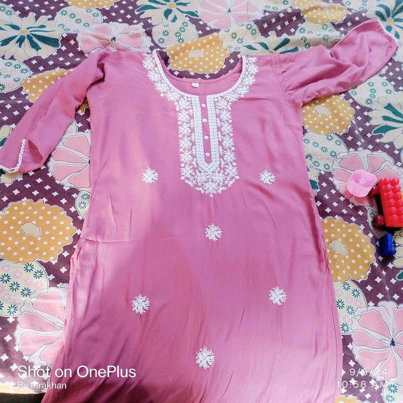 Lucknowi Embroidery Kurta Set