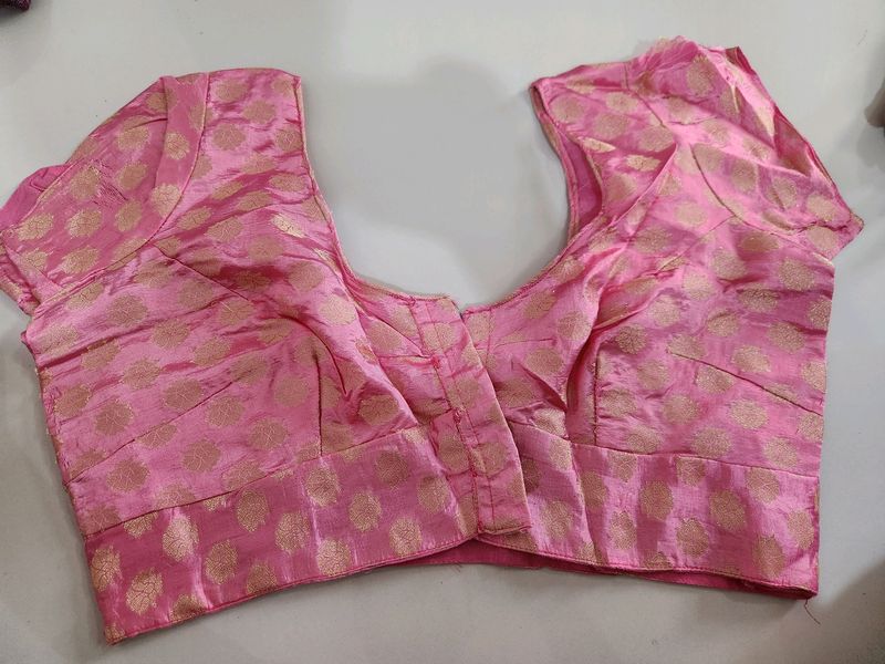 Sale 🎊 New Women Blouse AT Very Low Cost