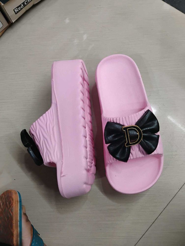 Cute Pink Bow Slides