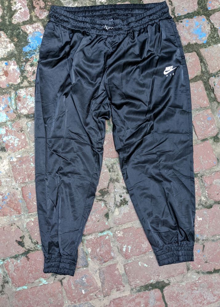 Nike Air Men&#39;s Jogger Track Pant