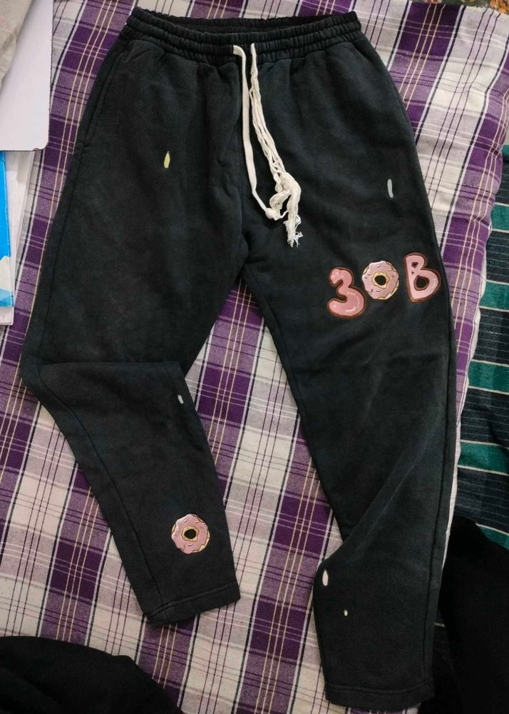 Donats Sweatpants So Comfy And Warm