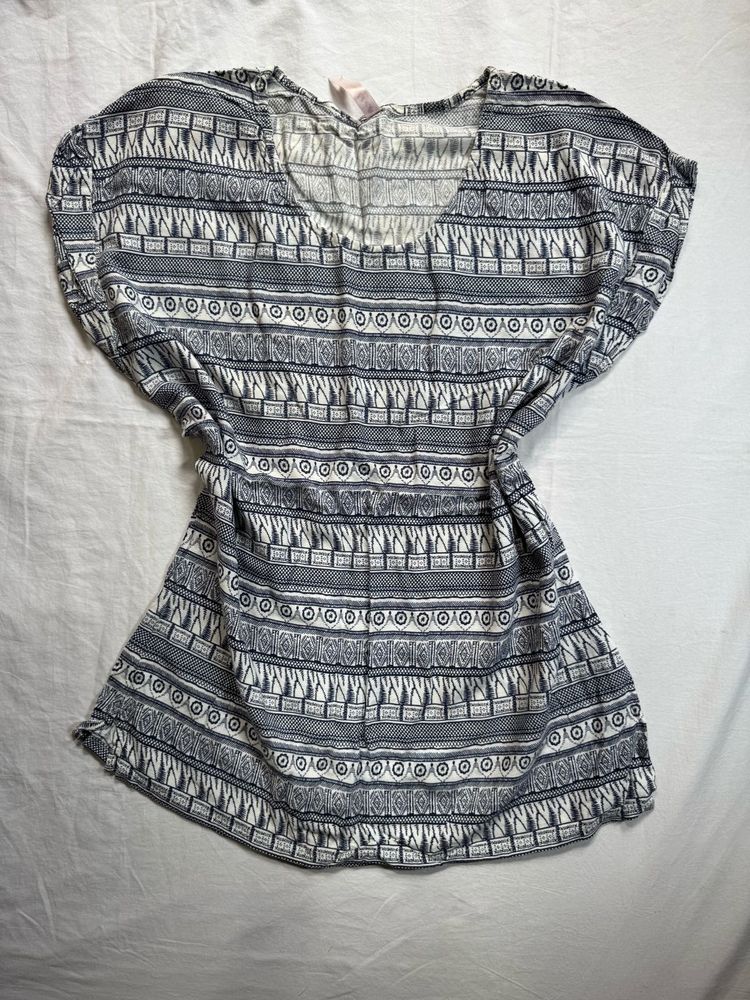 Patterned Short Sleeve Top