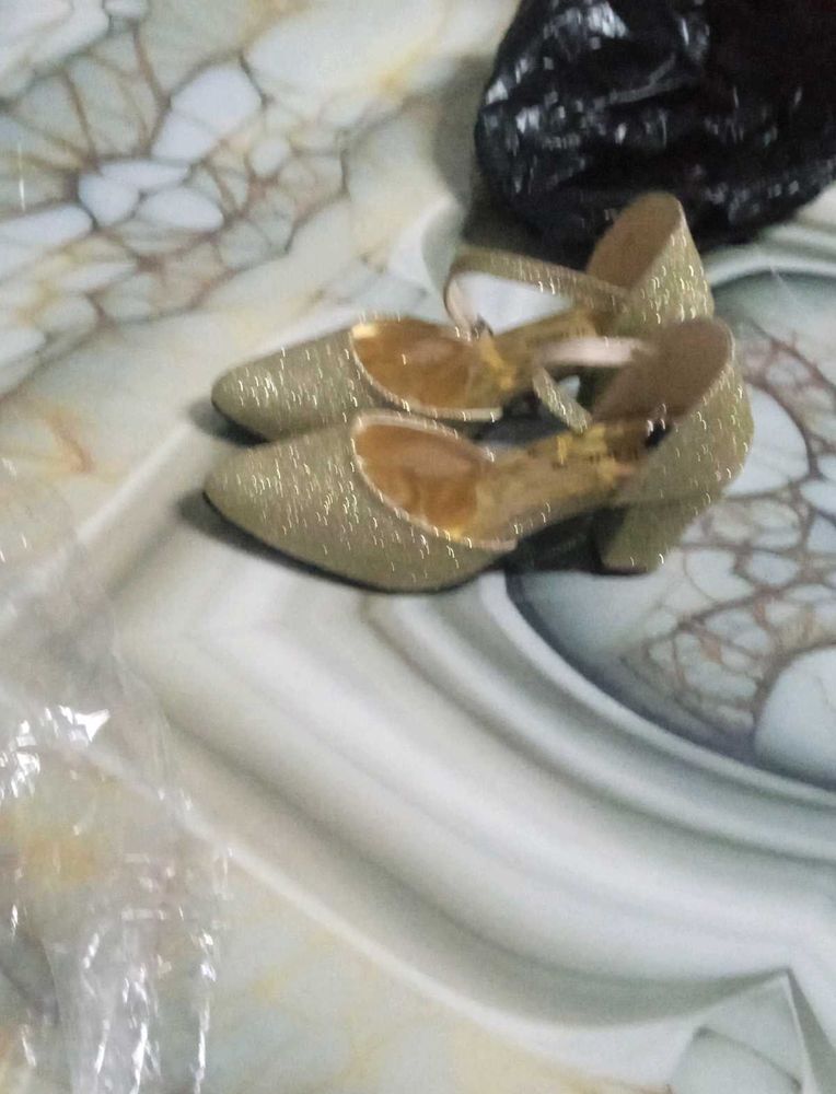 High Heel...