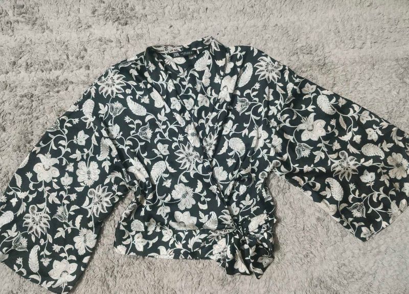 Zara Floral Print Wrapped Top