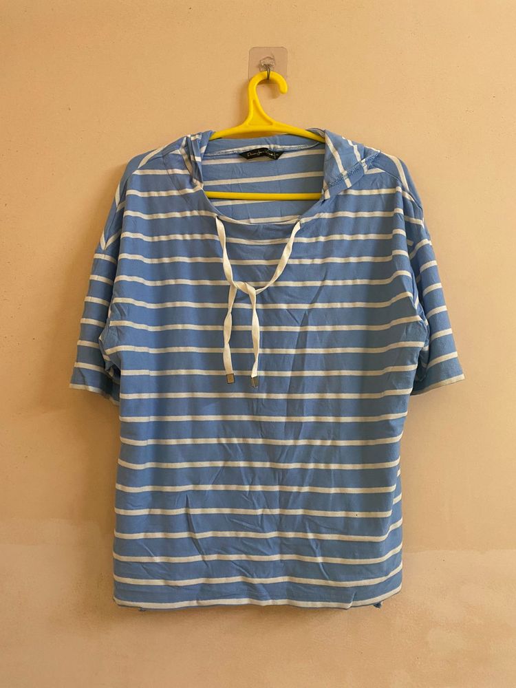 M25- Striped Blue Top