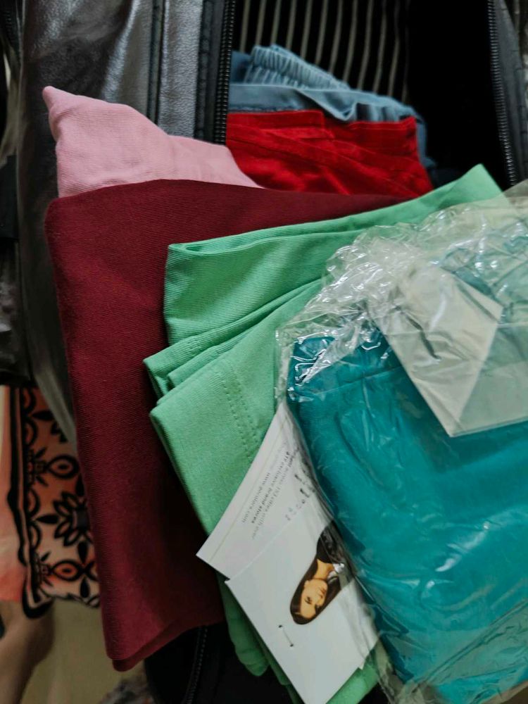 Colorful Women&#39;s Tops