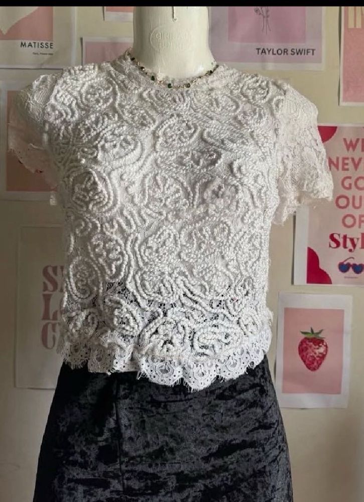 Vintage White Floral Lace Top