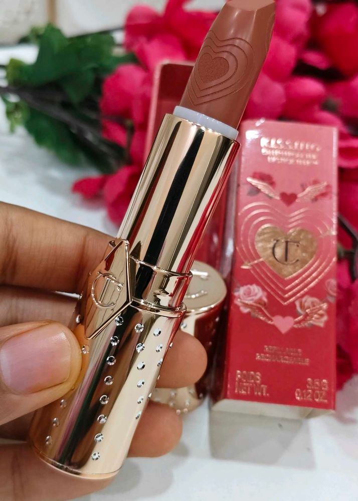 Charlotte Tilbury Kissing Lipstick