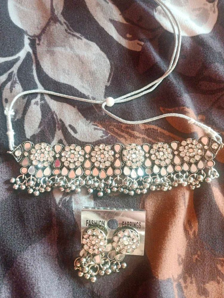 Necklace &amp; Earring Set