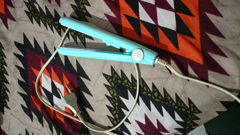 Mini Hair Straightener