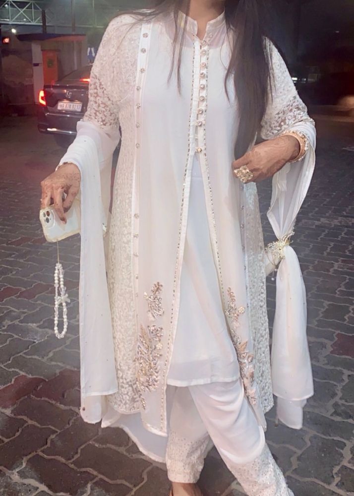Elegant White Embroidered Kurta Set