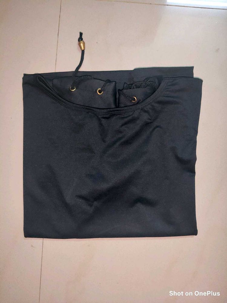 Black T-shirt